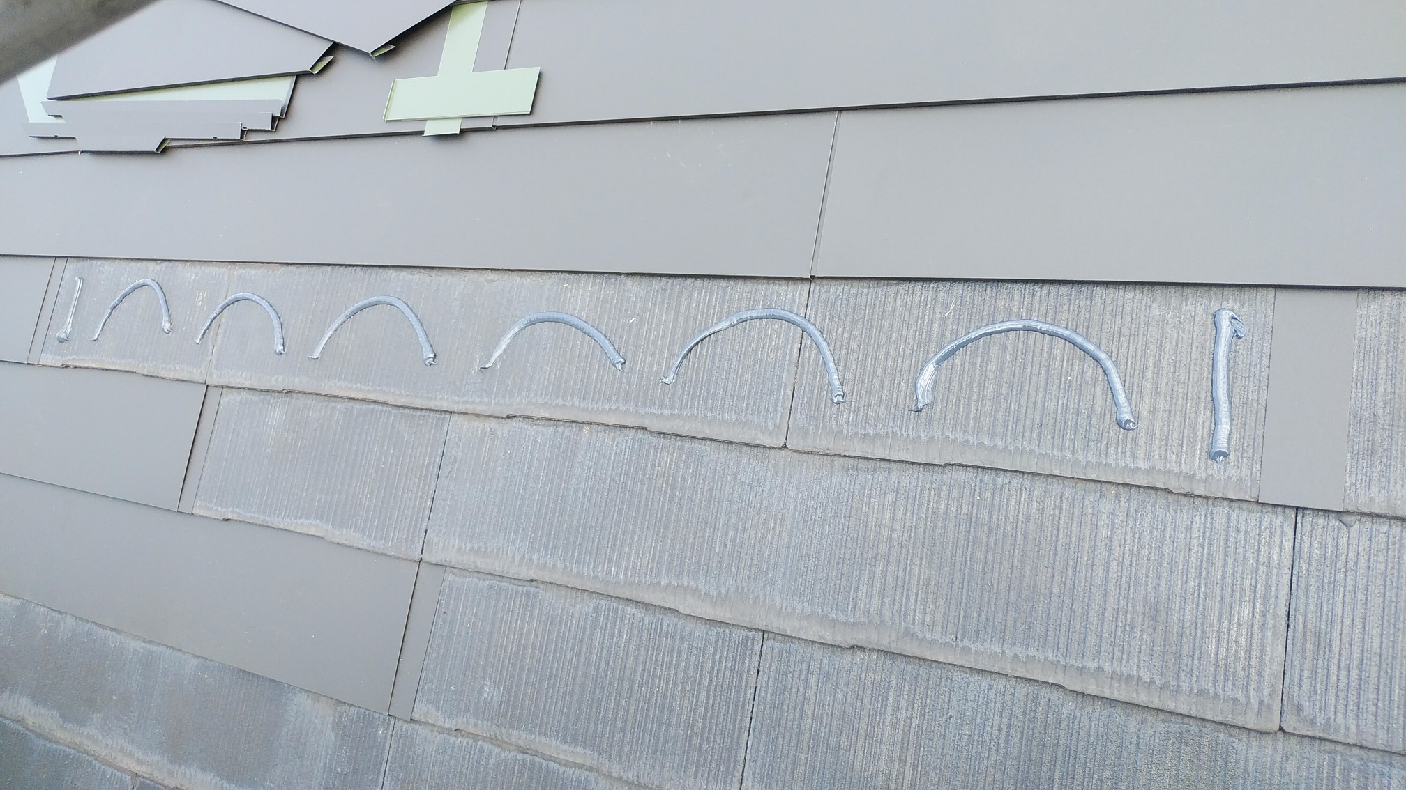 安城市　イージーガード施工による屋根カバー工法