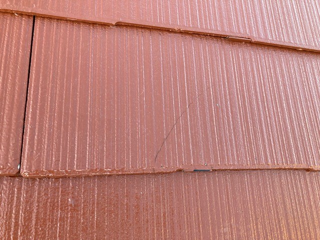 カラーベストの割れや欠け・ひび割れなどの劣化について